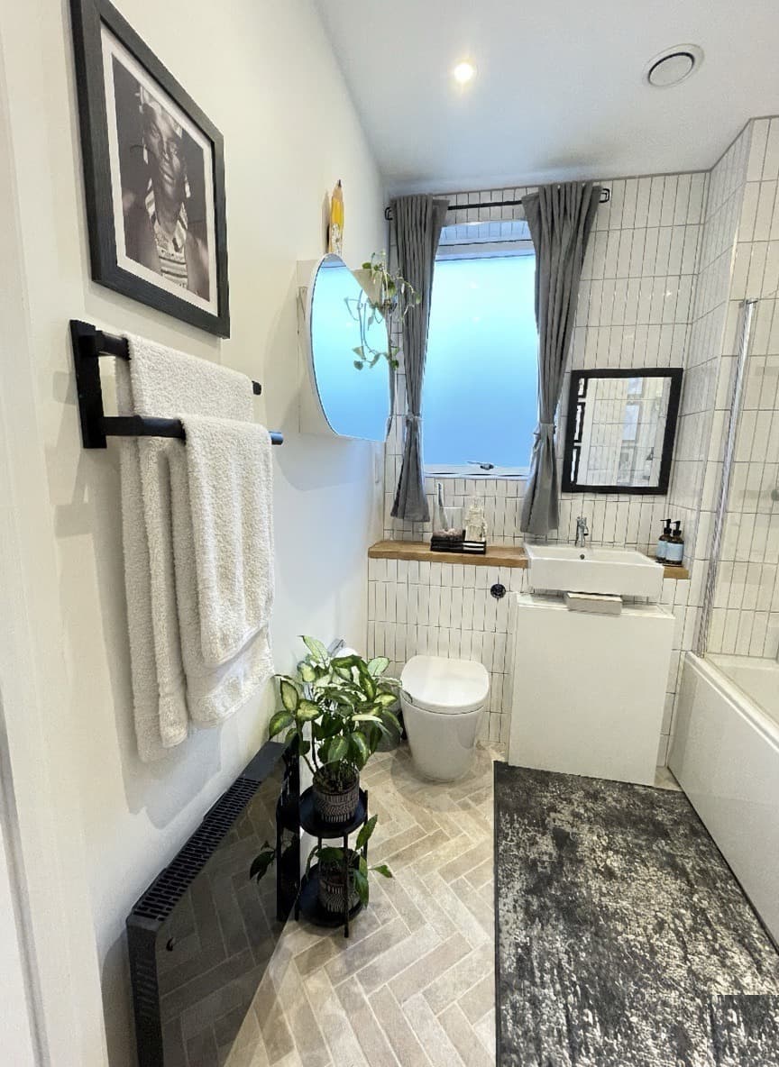 Macleane House — detail 10