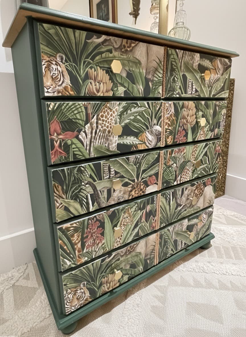 Macleane House — detail 8